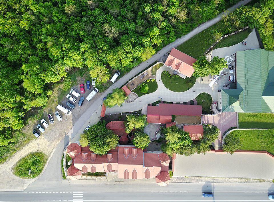 Curtea Boierului Hotel Peresecina Екстериор снимка